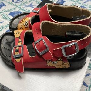 Children’s Birk’s- Red with cat 🐱 size 29